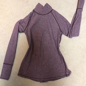 Lululemon top